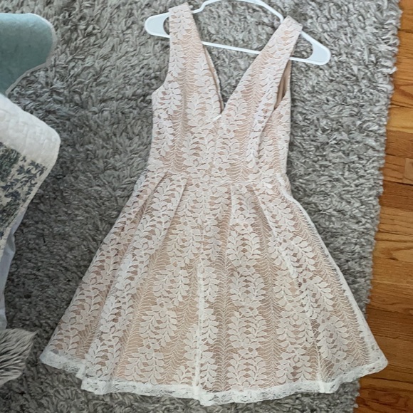 Lulus size xs skater dress - Picture 2 of 4